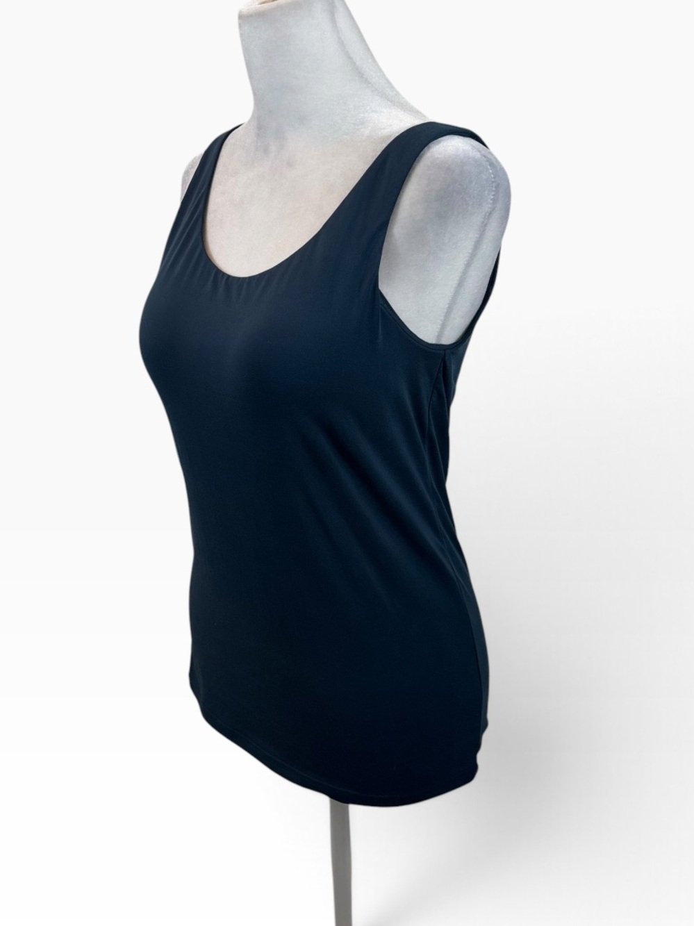 Ladies Uniqlo Brand Navy Blue Tank Top with Built in Bra Size Medium